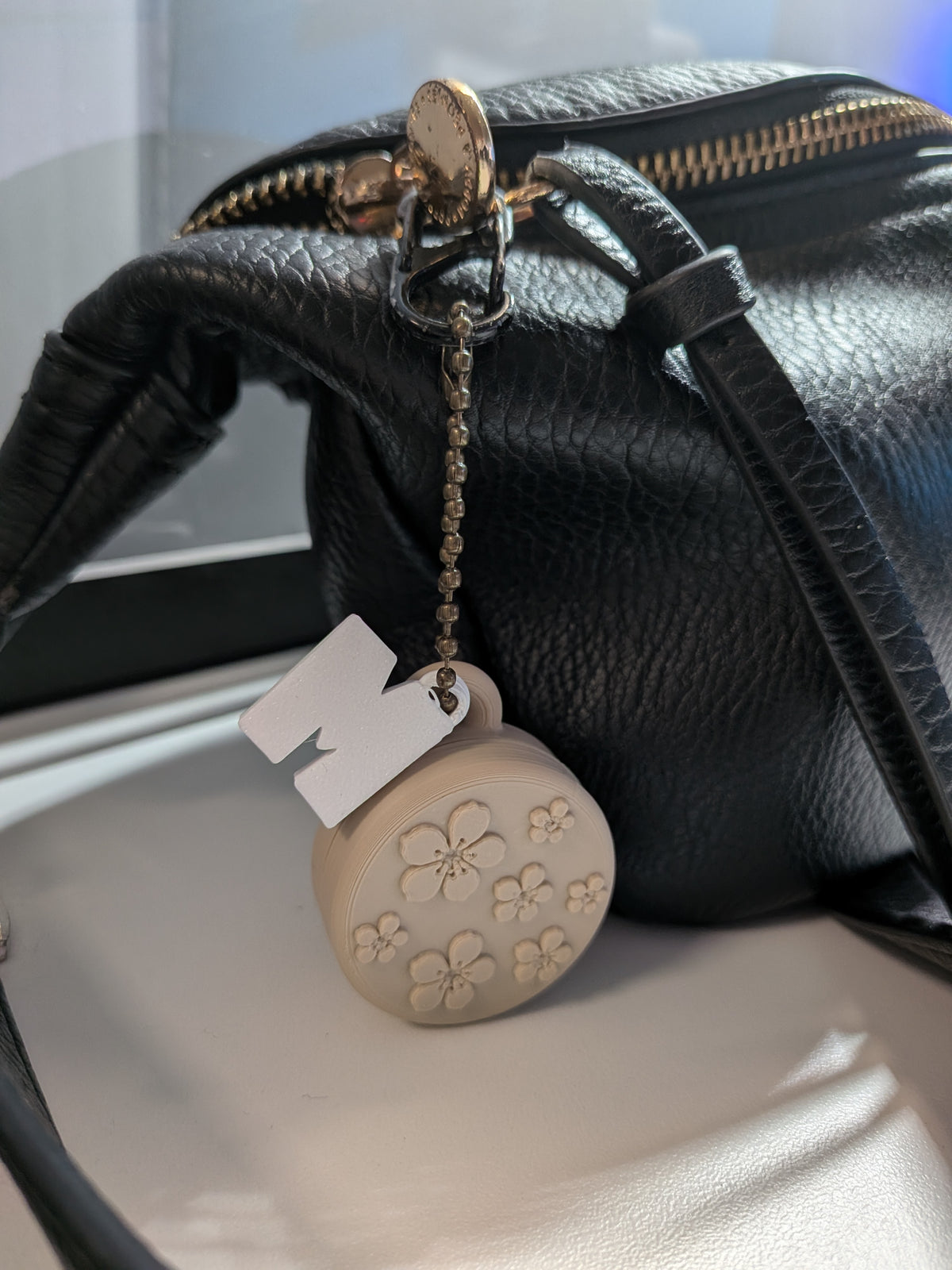 Mini Travel Jewellery Holder Keychain – Portable Ring & Earring Case