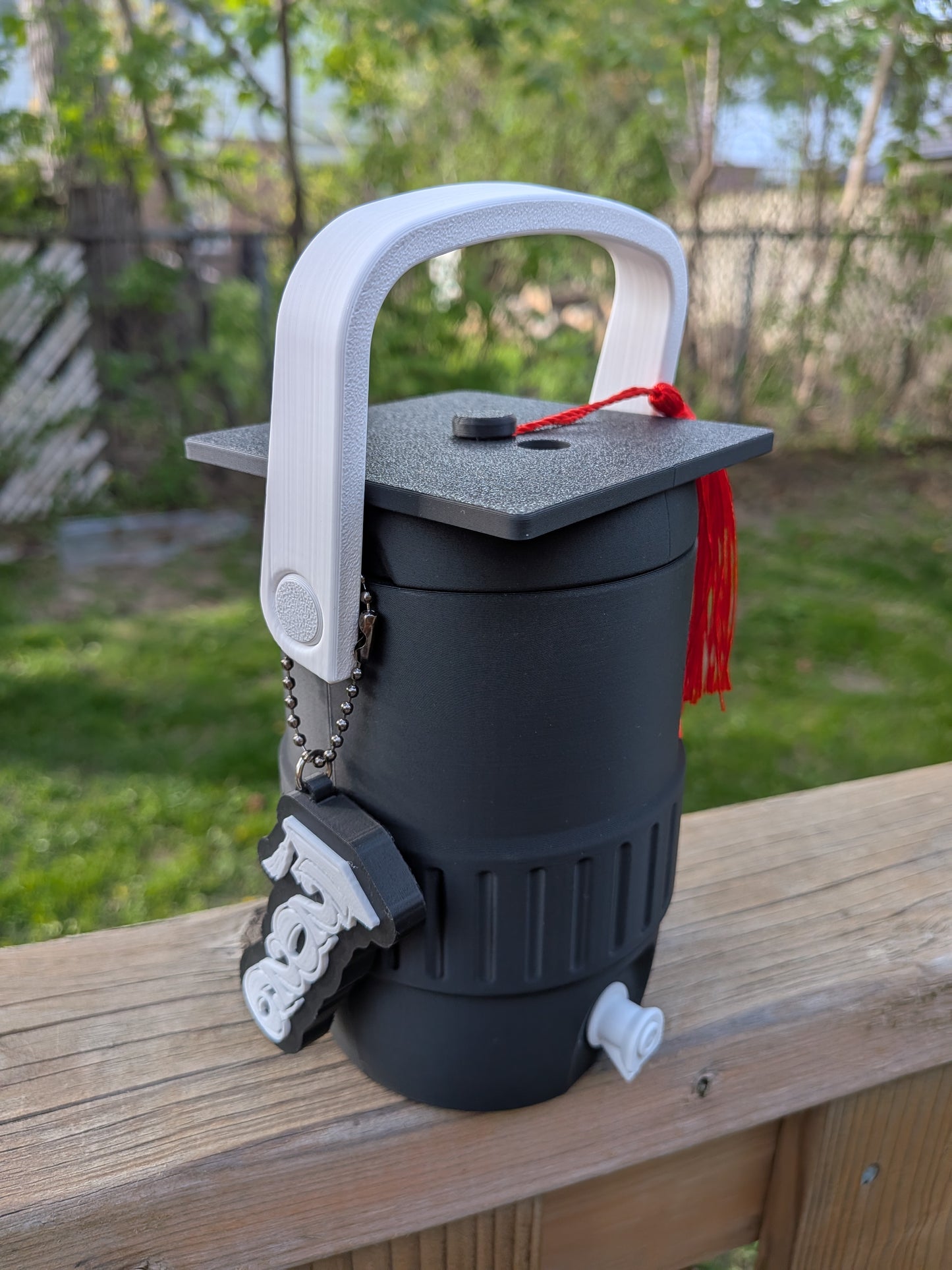 🎓 Celebrate graduation in style with this one-of-a-kind 3D printed Graduation Drink Koozie