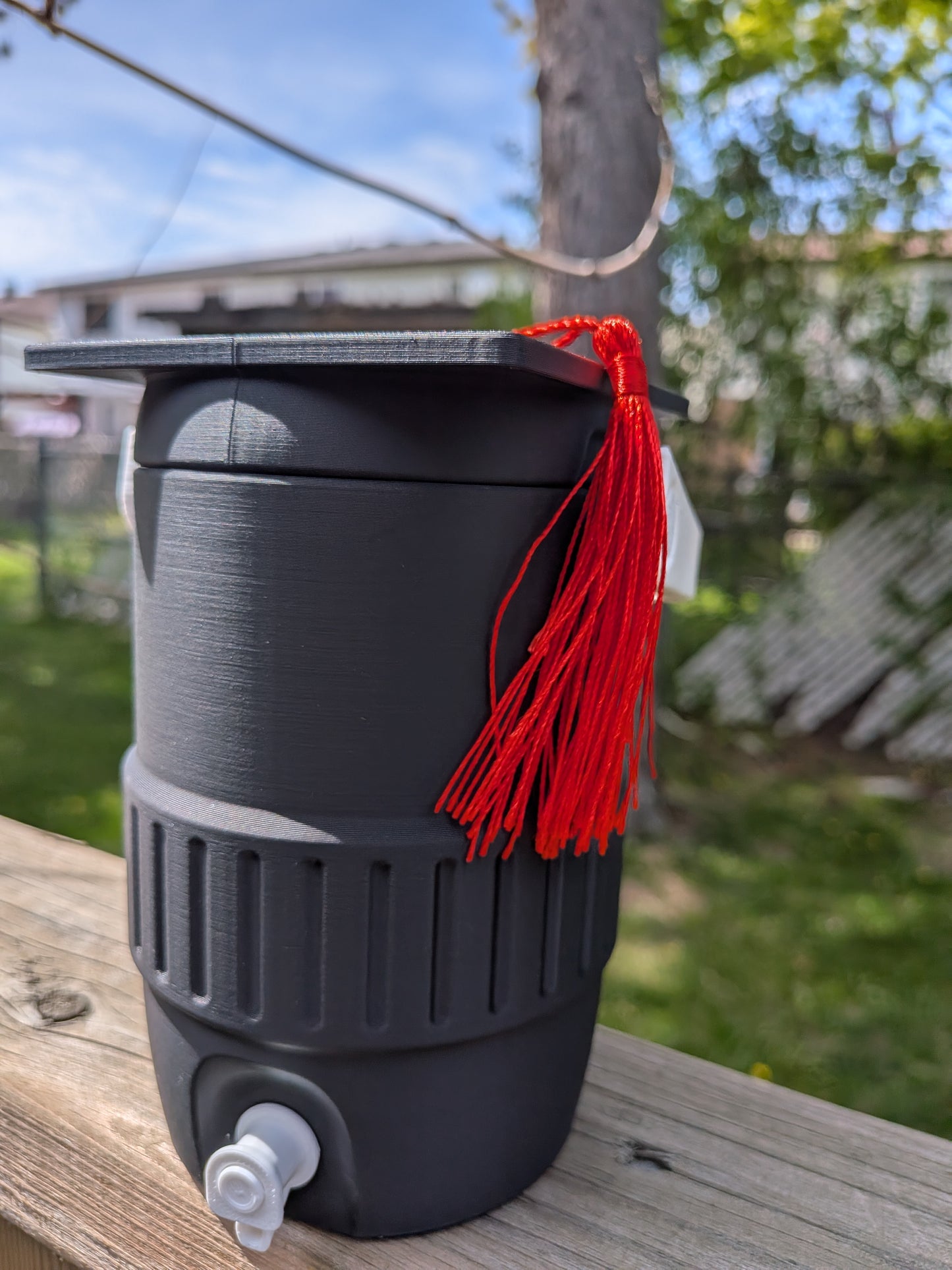🎓 Celebrate graduation in style with this one-of-a-kind 3D printed Graduation Drink Koozie