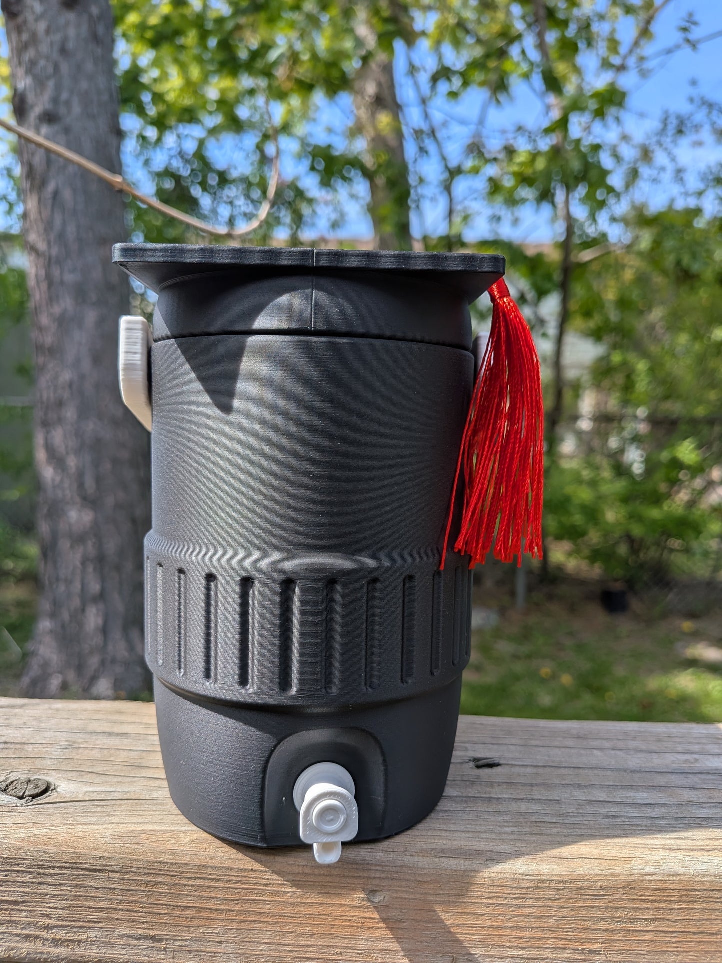 🎓 Celebrate graduation in style with this one-of-a-kind 3D printed Graduation Drink Koozie