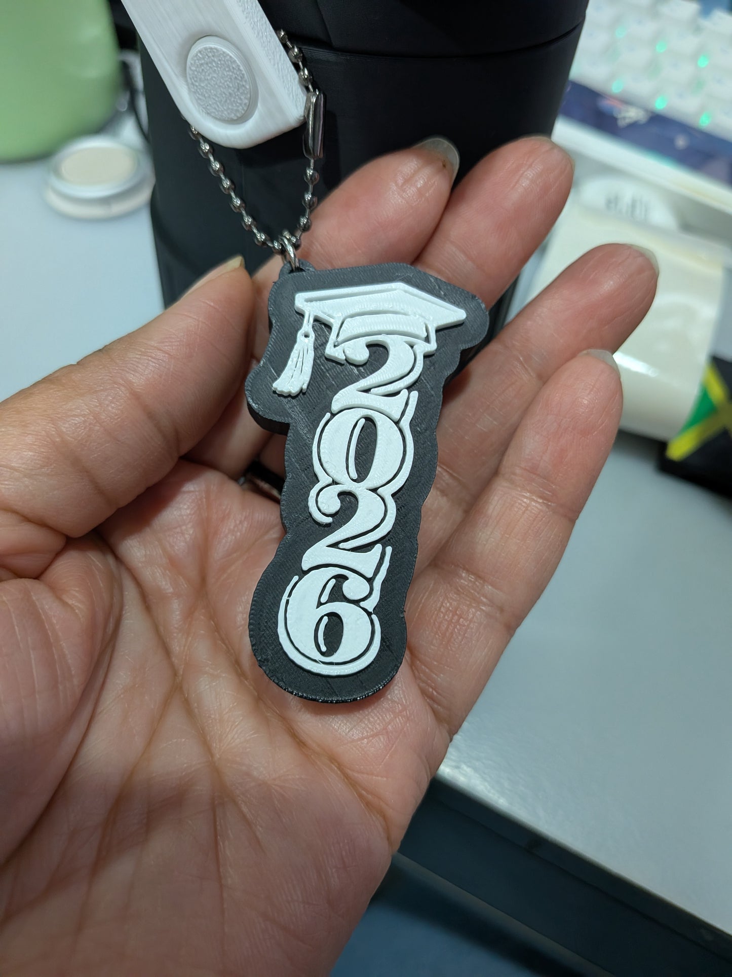 🎓 Celebrate graduation in style with this one-of-a-kind 3D printed Graduation Drink Koozie